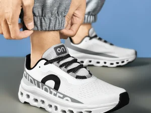 Running Shoes Men Thick Sole Breathable Lightweight Sports Shoes Men Comfortable Wear-resistant Anti-slip Casual Men's Shoes 2